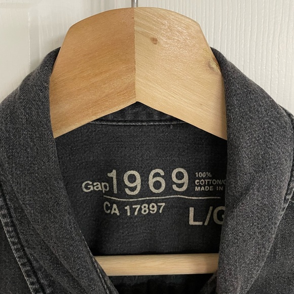 Gap 1969 denim western shirt, size L. - Picture 6 of 10